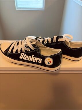Black 'Steelers' Low-Top Sneakers